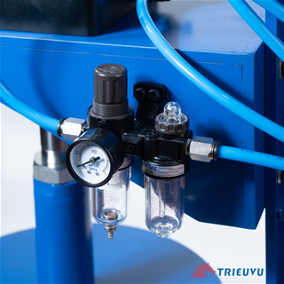 Máy đóng nắp thùng nhựa 20L khí nén