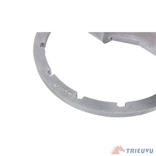Mở nắp thùng IBC 1000 Lít